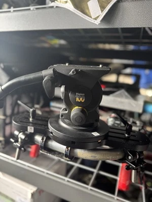 Vinten Vision 100 Pro Fluid Head - just serviced by TriVision inc - Image 1 of 4