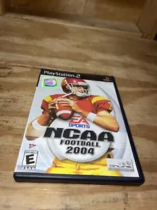 NCAA Football 2004 (Sony PlayStation 2, 2003) PS2 CIB testato *COMPLETO* - Foto 1 di 6