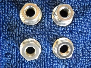 **NOS 2 PARES TUERCAS DE ORUGA EJE SÓLIDO DELANTERO ACERO CROMADO 1/4" EN BUEN ESTADO#** - Imagen 1 de 3