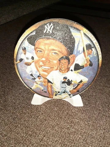 Mickey Mantle Porcelain Display With Stand Approximately 6"" Cover