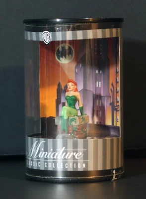 Estatua miniatura animada de Batman villano hiedra venenosa de 1" - 2" © WBSS 1999 Foto 1 de 4