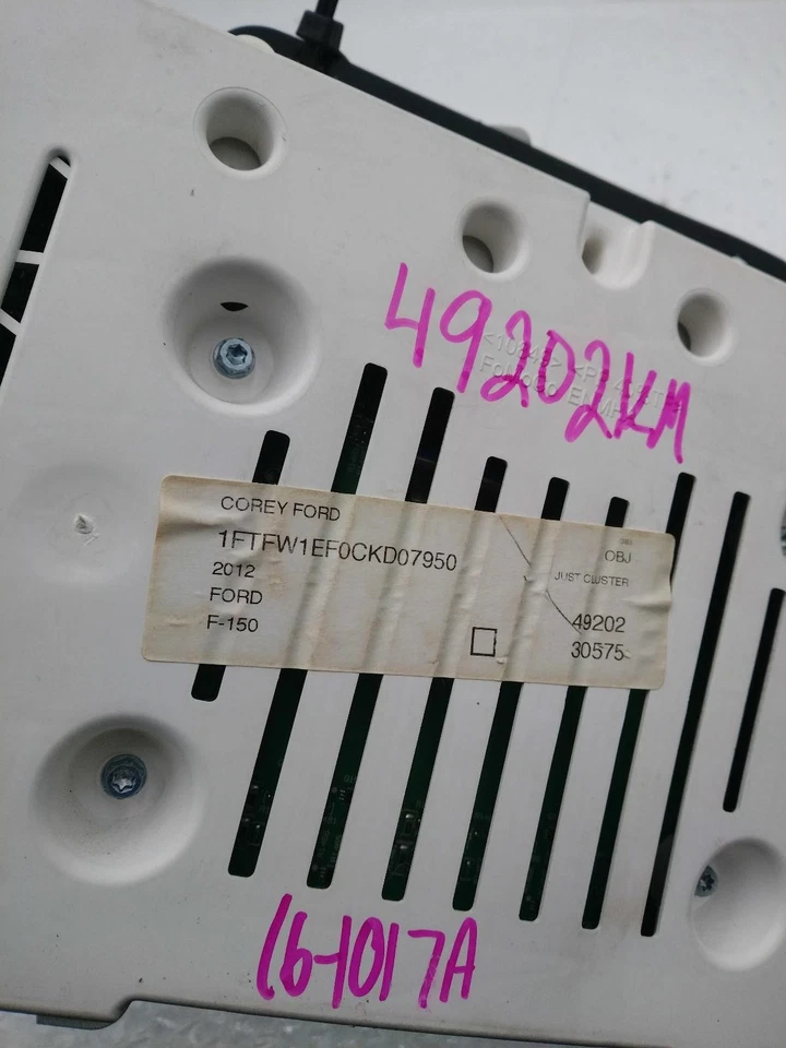 Medidor de velocímetro usado se adapta a: Ford F150 2012 pickup cluster KPH FX2 ID CL34-10849 Foto 1 de 4