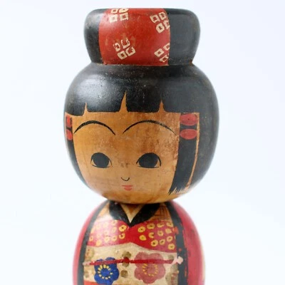 Muñeca kimono vintage japonesa Sosaku Kokeshi niña 19 cm/7,5 pulgadas pintada a mano Foto 1 de 4