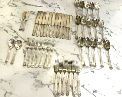 1847 Rogers Bros IS X8 Silverplate Flatware Hammered Gothic Arch 44 Pc Art Deco - Image 1 of 4