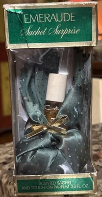 Raro Nuevo City Emeraude Roll On Parfum Concentrado 0.33 OZ Bolsita Perfume De Colección Foto 1 de 4