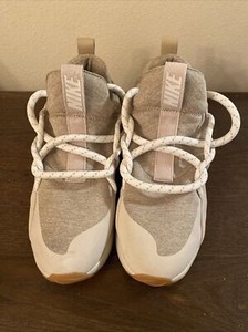 nike city loop white