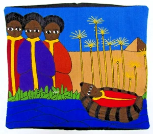 Funda de almohada bordada judía etíope hecha a mano firmada Zewuditu Mengistu - Imagen 1 de 4