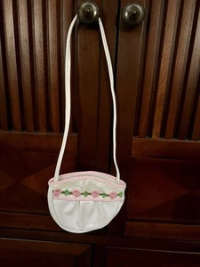 Vintage Baby Child’s Purse White Sweet Lace Flower Accents Adorable - Picture 1 of 6