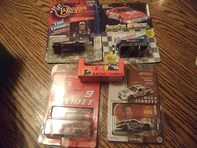 LOT OF 5  NASCAR RACERS Pontiac 1/64 Scale In ORIGINAL PACKAGE - Image 1 of 4