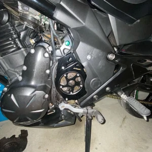 Black Front Sprocket Cover Chain Guard For KAWASAKI Ninja EX Versys Vulcan S 650 - Picture 1 of 10