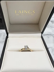 18ct BRAND NEW Gold 0.30ct Diamond Twist Solitaire Ring with GIA Certificate - Picture 1 of 7