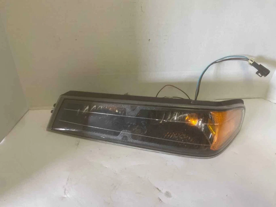 Lámpara de luz marcadora lente lado izquierdo del conductor CHEVY COLORADO 12 Foto 1 de 4