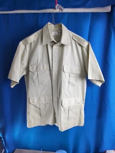 Vintage Norm Thompson Portland Oregon BEIGE SHORT SLEEVE SHIRT Size M 40 - Picture 1 of 3