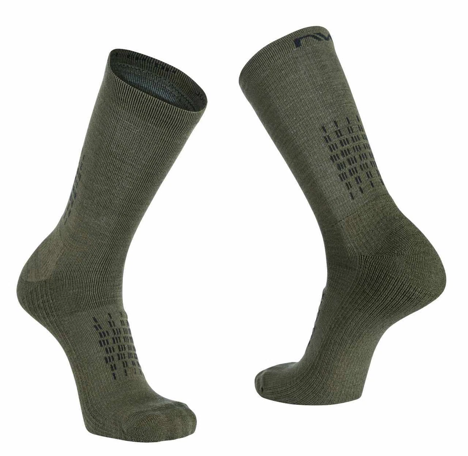 NORHWAVE Northwave Fast Winter High Winter Fahrrad Socken grün/schwarz 2024