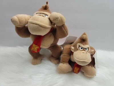 LOTE de 2 peluches DK Donkey Kong 10" y 6" Nintendo Super Mario con etiquetas - Usado en Excelente Condición Foto 1 de 4