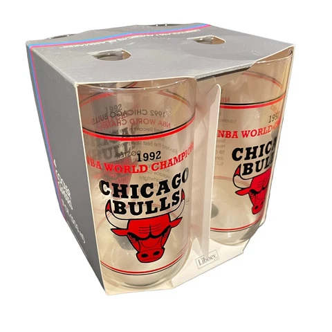 1992 Chicago Bulls NBA World Champions Complete Roster Drinking Glasses Set of 4 Cover