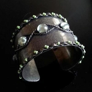 Handmade Antiqued Brass Light Green Glass Zig Zags Weave Texture Cuff Bracelet - Picture 1 of 1