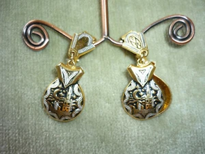 HERMOSOS PENDIENTES DAMASCENO CON CLIP TRASERO DE PALANCA EN PLATA Y TONO DORADO - Imagen 1 de 6
