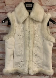 Regent Park Ivory/Beige Sleeveless Outerwear Vest. Size: Small. - Picture 1 of 13