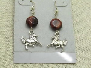 "Pendientes de caballo con ojos de tigre imitados, perforados, 1-7/8" - Imagen 1 de 5
