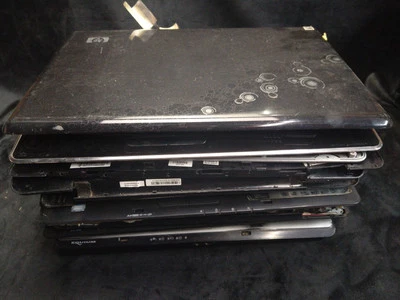 Lotto Lavoro Ricambi Carrozzeria Gusci Coperchio Plastica Portatili Dell HP TOSHIBA INTEL ECC - Immagine 1 di 3