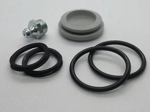 Vespa Smallframe 50 - 125 Fork Link "O" rings, Grease Nipple & Cap - Picture 1 of 1