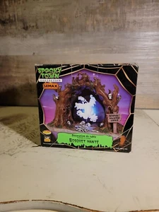 2006 Lemax Spooky Town ""Haunted Grove"" illuminato decorazione Halloween animata nuova con scatola - Foto 1 di 9