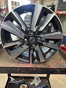 21 NISSAN VERSA Wheel 16x6 (alloy) - Picture 1 of 2