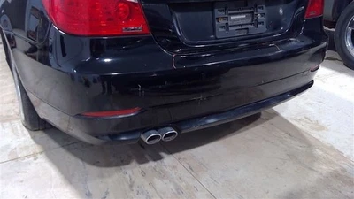 Parachoques trasero sin asistencia de estacionamiento compatible con 08-10 BMW 528i 241784 Foto 1 de 4