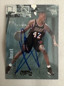 P.J. BROWN MIAMI HEAT SIGNED AUTOGRAPHED 1998 SKYBOX NBA BASKETBALL CARD - Picture 1 of 2
