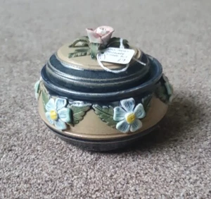 LMS JERSEY Lidded Pot Stoneware Pottery blue flowers - Brown Glazed - Picture 1 of 8