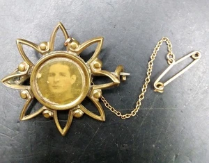 Vintage/Antique Yellow Metal Sweetheart Photo Brooch Possibly RAF Army Etc  - Picture 1 of 6