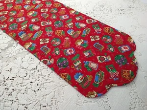 Handmade Old Time Christmas Table Runner Quilt Mat 37x13 Red - Picture 1 of 9