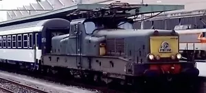 Jouef HJ2337S SNCF, electric locomotive class BB13000 in green and yellow livery - Picture 1 of 1