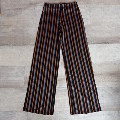 Pantalones para mujer Zara Trafaluc sueltos a rayas multicolores cintura alta relajados Trevel S Foto 1 de 4