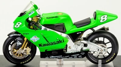 Kawasaki ZX-RR Gary McCoy 2003 Scala 1:24  Modellino MotoGP Numero 8 - Immagine 1 di 4