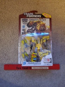 Transformers Generations 30th Anniversary Thrilling 30 Deluxe Class Bumblebee - Picture 1 of 2