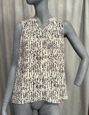 Blusa Vera Wang Sin Mangas Lunares Blanca Volantes Cuello en V Negocios Oficina Talla S Foto 1 de 4