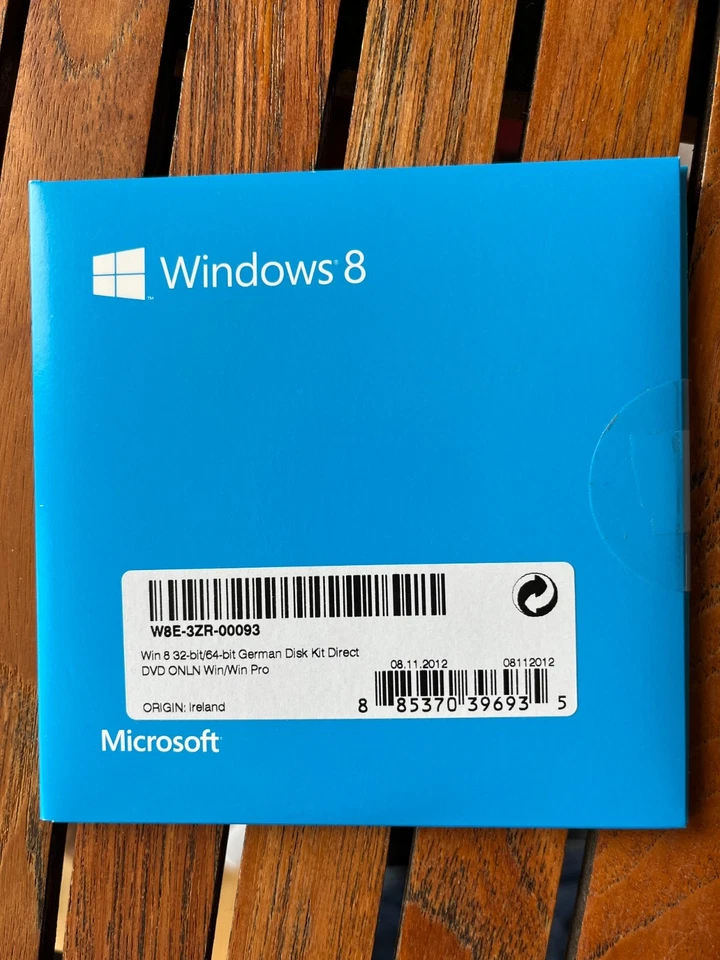Software: Microsoft Windows 8 mit DVD ( 32-bit / 64-bit ) German Disk Kit - Bild 1 von 1