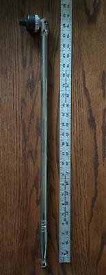 Ratcheting Flex-Head 1/2"-Drive Breaker Bar 24" Husky Polished Chrome - Image 1 of 4