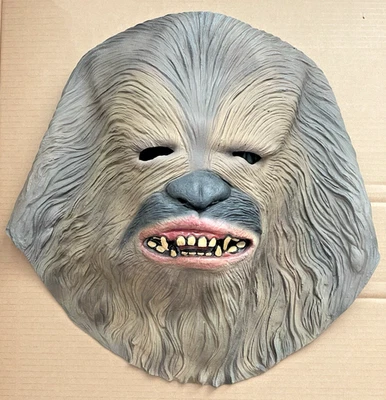 Chewbacca Star Wars Full Head Rubber Halloween Mask Rubie's Costume Co. 2024 - Image 1 of 4