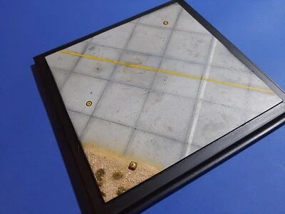1/72 desert airfield section with base  cm 26x26x1  ( sezione pista aeroporto ) - Immagine 1 di 4