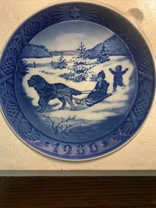 Royal Copenhagen Christmas Holidays Collector Plate - 1986 Denmark Porcelain  - Picture 1 of 6