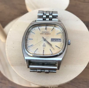 SEIKO King Quartz 5856-5020 Men's Watch Vintage Gold Dial Silver Band from Japan - Picture 1 of 20