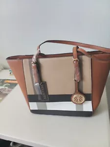 Women's Handbags Color Brown Lather. New with tags bye it - Picture 1 of 2