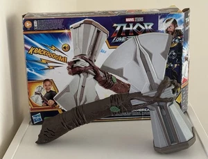 Hacha electrónica Thor Love and Thunder Marvel’s Stormbreaker con caja original - Imagen 1 de 10