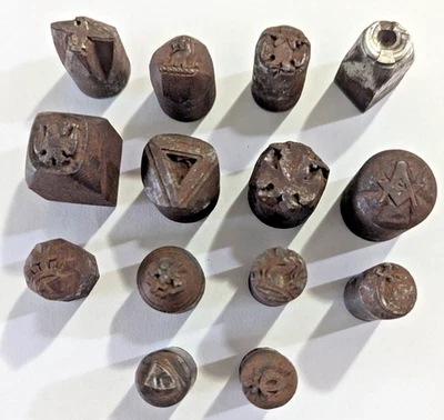 Лот / 1930-1960-е винтажные масонские свободные каменные резные стальные штампы штампы - Изображение 1 из 4