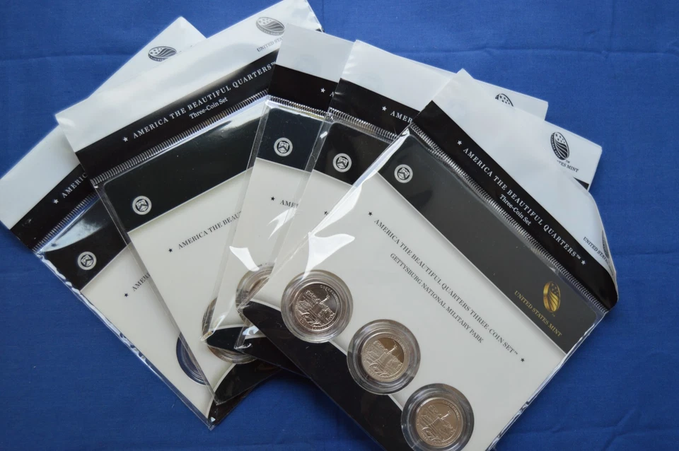 2011 P+D+S AMERICA THE BEAUTIFUL COMPLETE SET OF 3 COIN SETS (15) COINS 3ATB6-11 - Image 1 of 4