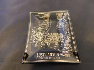 Lost Canyon, Wisconsin Dells Souvenir Glass Ashtray 1960s - Gold on Smoked Glass - Picture 1 of 4