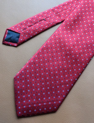 BROOKS BROTHERS 346 MEN 100% SILK TIE RED  BLUE SQUARE PRINT PATTERN 4" x 58" - Изображение 1 из 4
